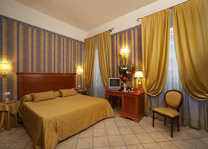 Hotel Golden 2*