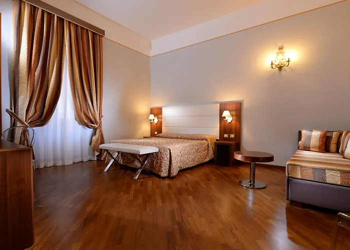 Hotel Golden 2*