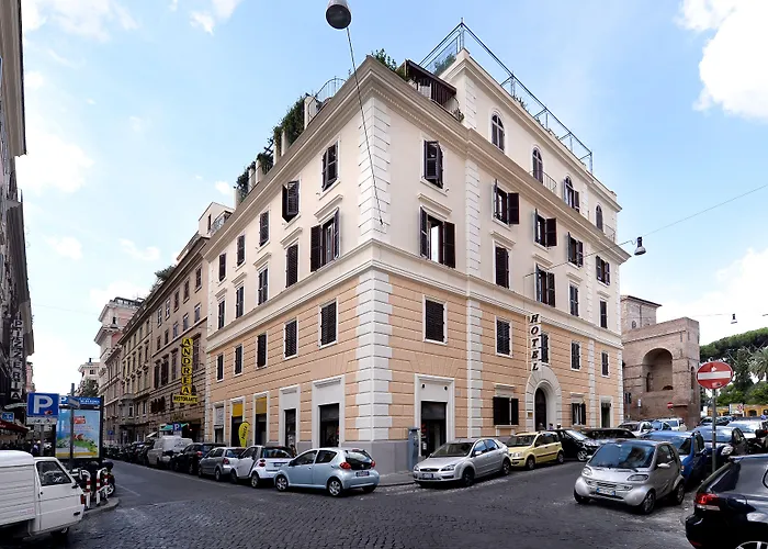 Otel Golden 2*